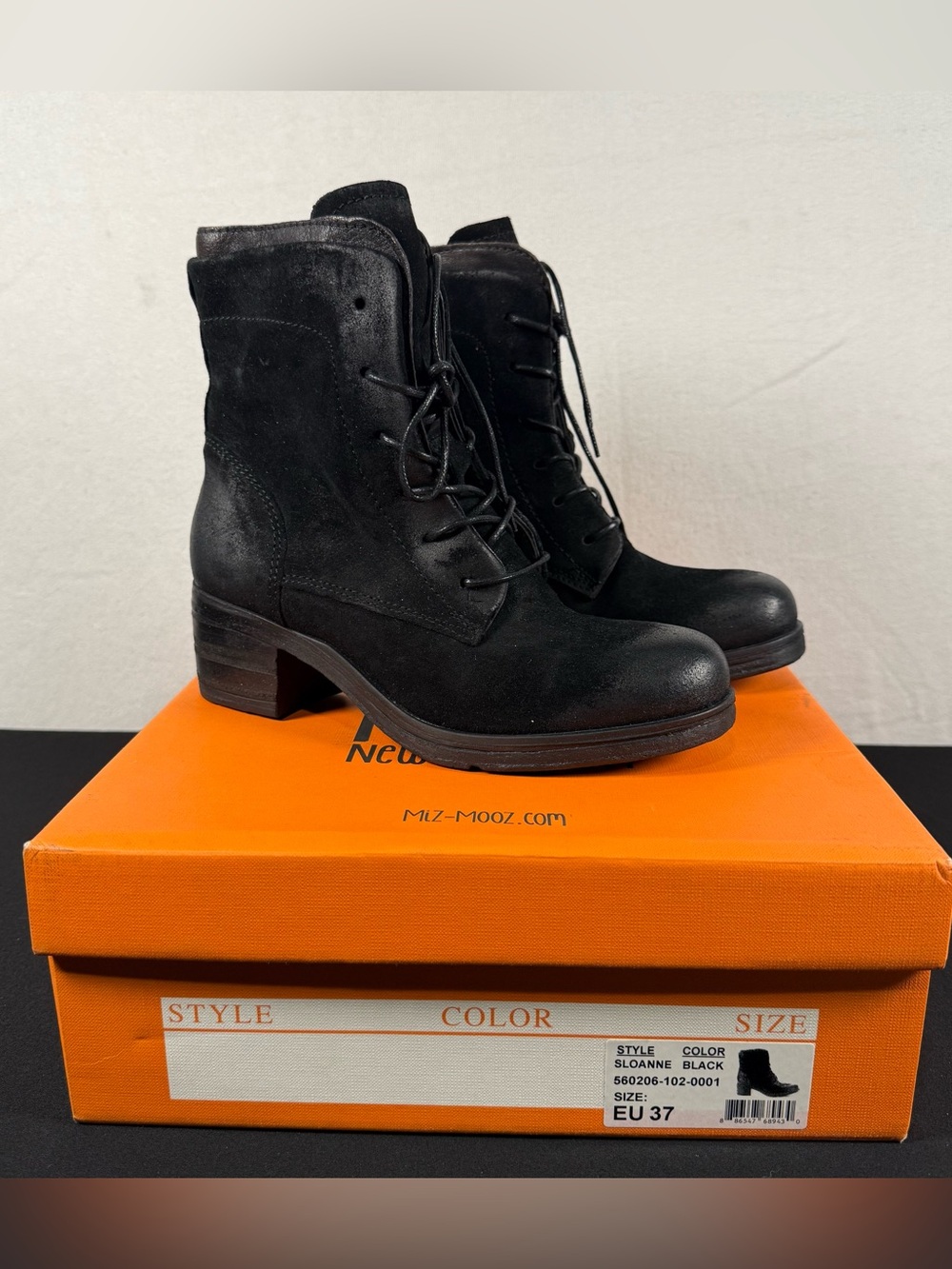 Miz Mooz Sloanne Black Leather Lace Up Stacked Heel Ankle Boots NIB Size 37